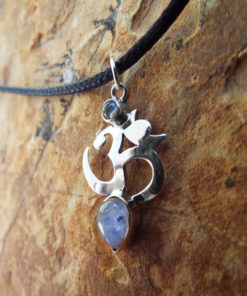 Om Pendant Silver Moonstone Gemstone Handmade Necklace Sterling 925 Symbol Indian Yoga Jewelry Meditation μεταγιον ασημι ομ
