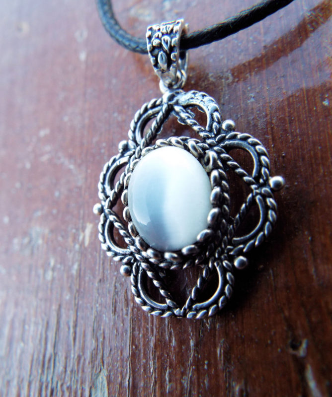 Pendant Gothic Sterling Silver 925 Gemstone Necklace White Fildisi Handmade Vintage Antique Filigree Dark